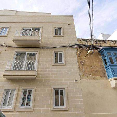 A Lovely 1Br Home With Balcony Just Off The Coast By 360 Estates Saint Julian's Екстер'єр фото