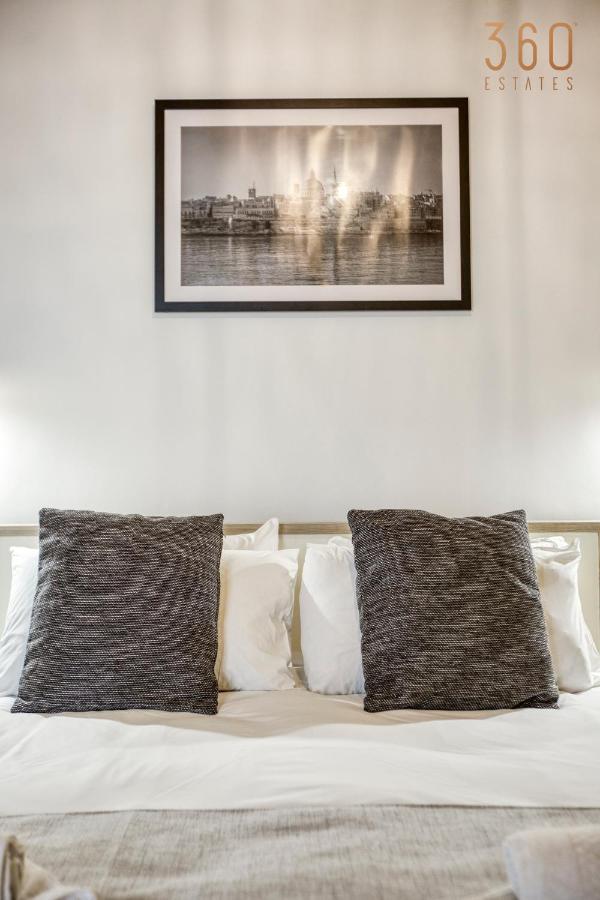 A Lovely 1Br Home With Balcony Just Off The Coast By 360 Estates Saint Julian's Екстер'єр фото