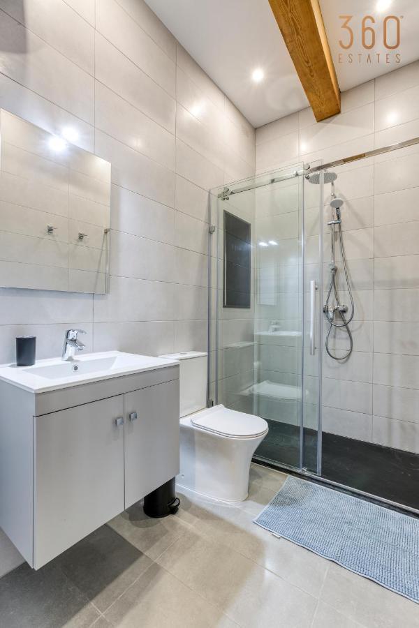 A Lovely 1Br Home With Balcony Just Off The Coast By 360 Estates Saint Julian's Екстер'єр фото