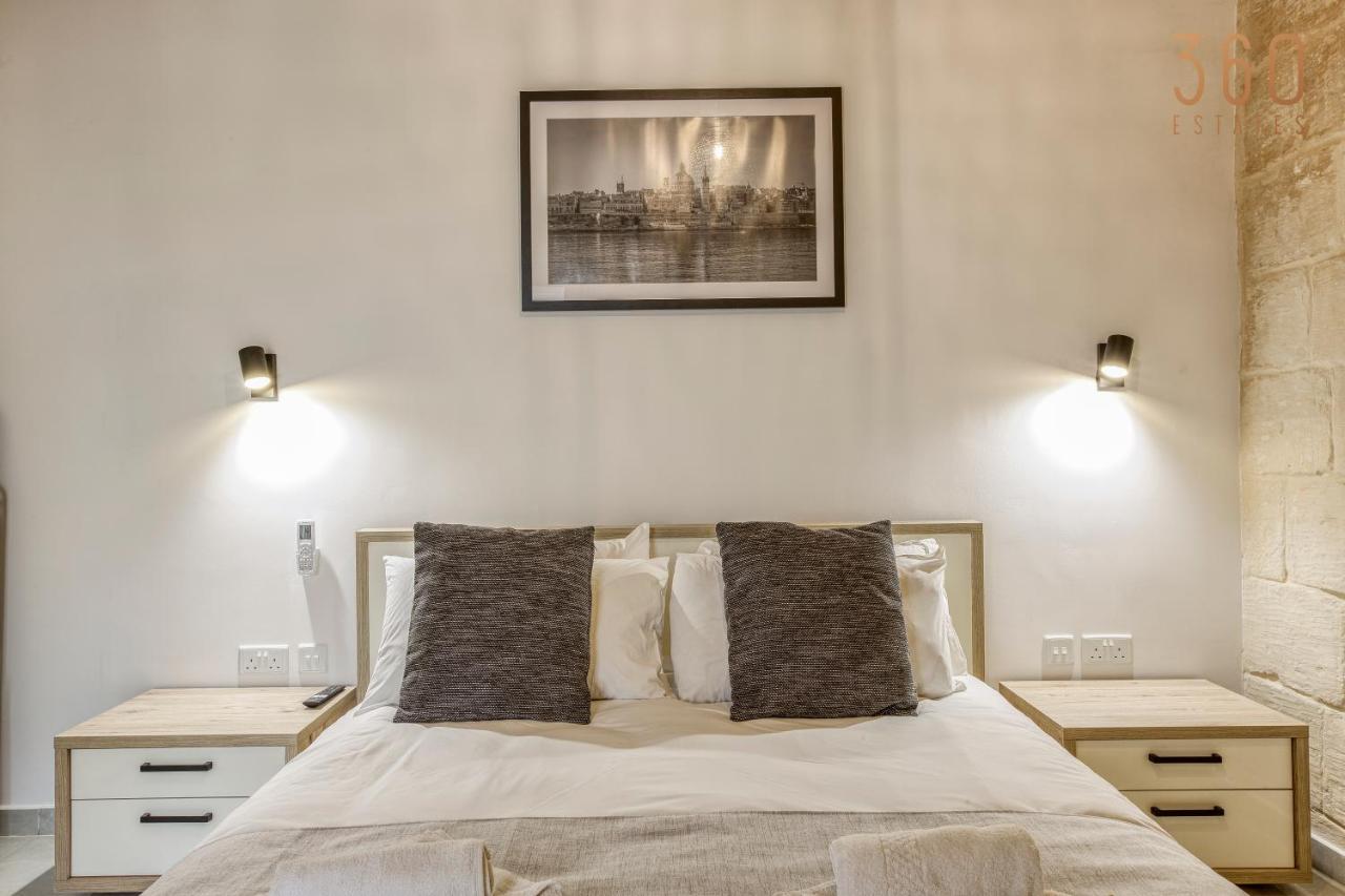 A Lovely 1Br Home With Balcony Just Off The Coast By 360 Estates Saint Julian's Екстер'єр фото