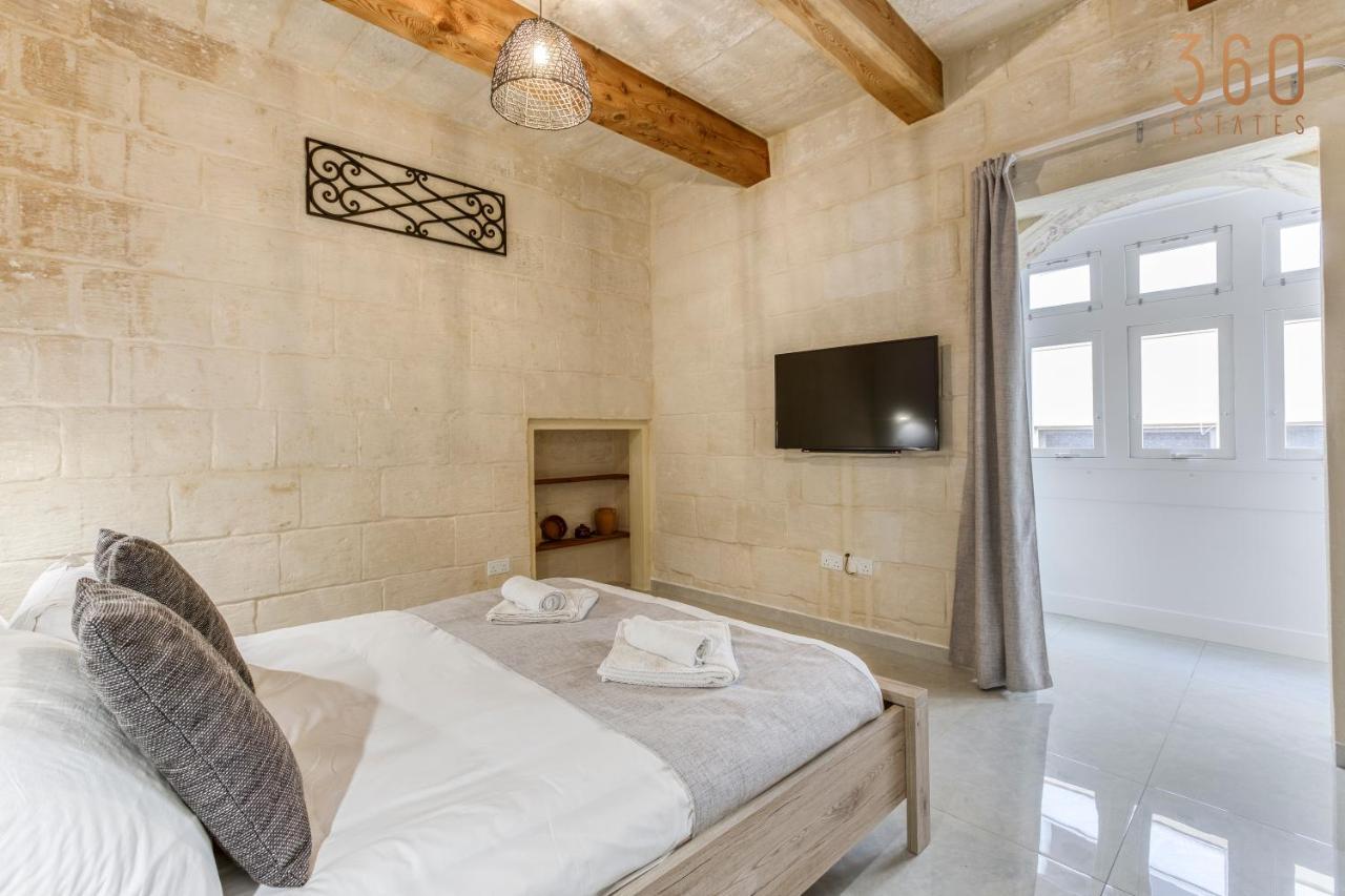 A Lovely 1Br Home With Balcony Just Off The Coast By 360 Estates Saint Julian's Екстер'єр фото