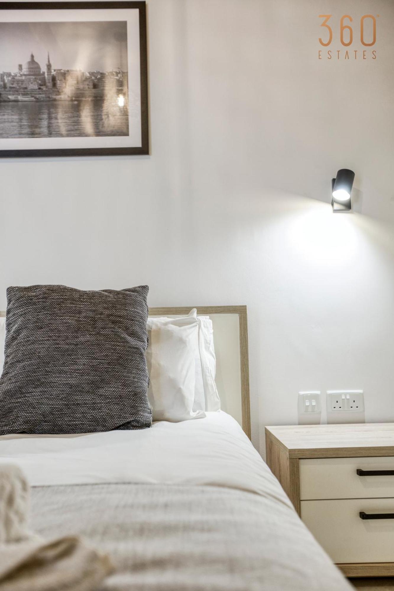 A Lovely 1Br Home With Balcony Just Off The Coast By 360 Estates Saint Julian's Екстер'єр фото
