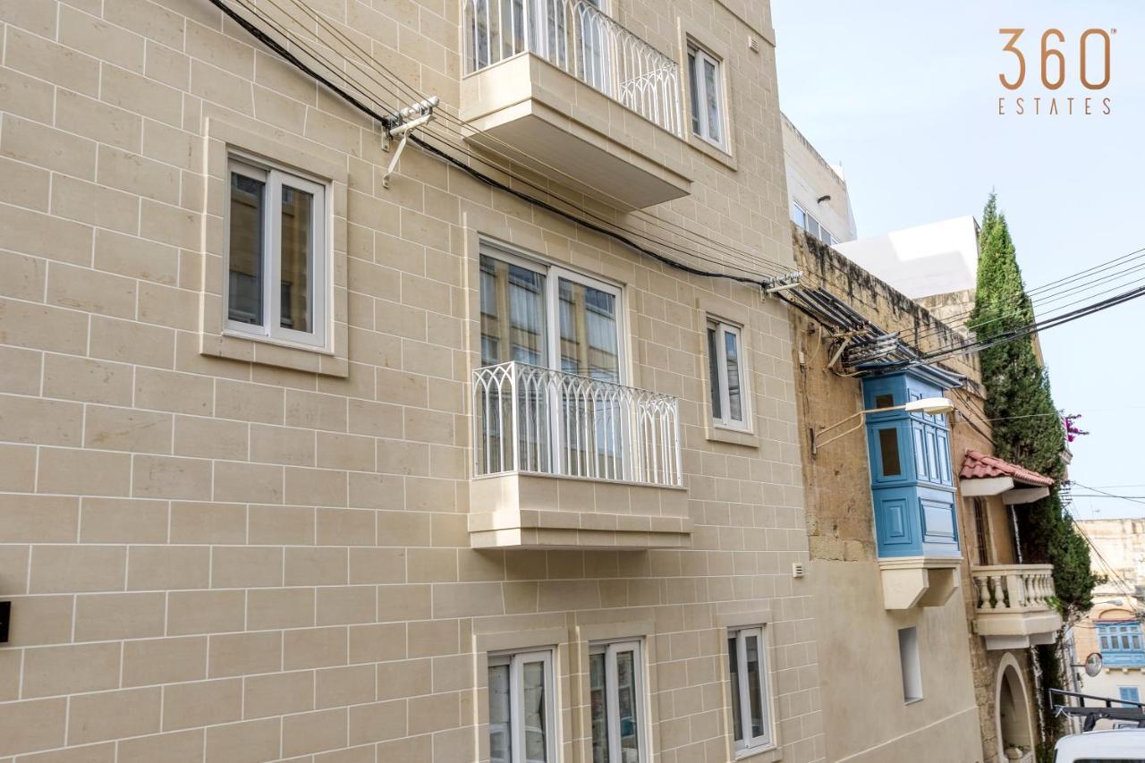 A Lovely 1Br Home With Balcony Just Off The Coast By 360 Estates Saint Julian's Екстер'єр фото
